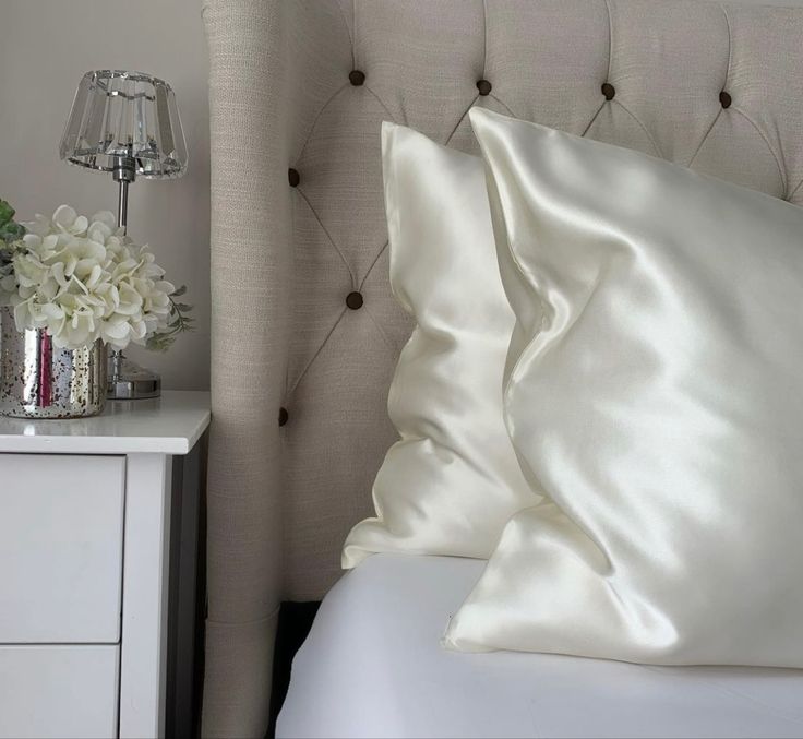 Élégance en Soie – Taie d’Oreiller Luxe